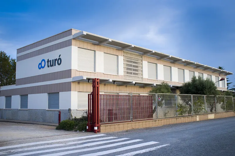 Turó - Institució Tarragona - Escuela primaria y secundaria en Constantí - foto 3