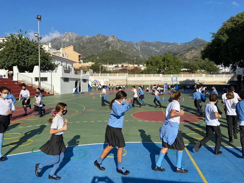 Colegio Concertado María Auxiliadora II (SALESIANAS) - Colegio concertado en Marbella - foto 2