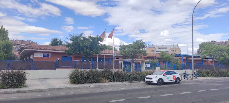 CEIP Cortes de Cádiz - Colegio público en Madrid - foto 2