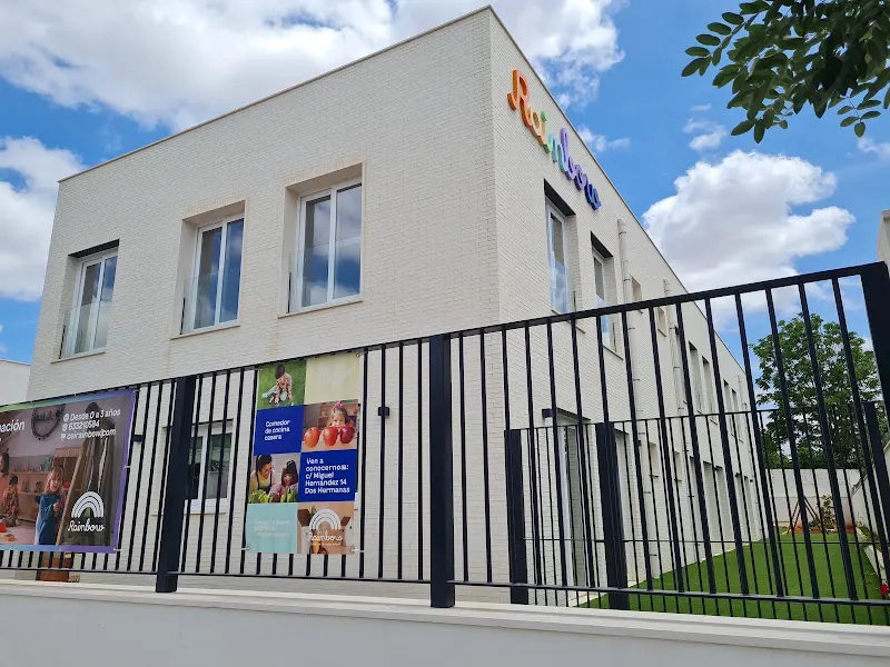CEI RAINBOW - Centro de educación preescolar en Dos Hermanas - foto 2