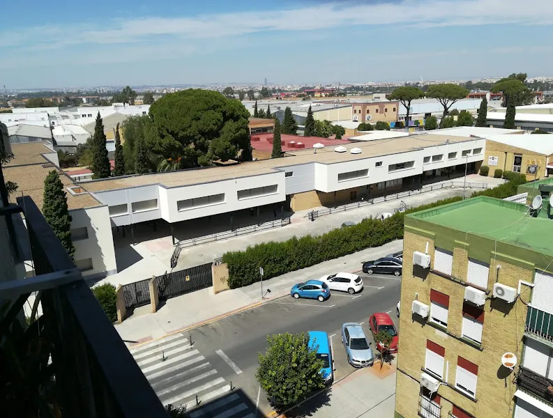 Colegio Calasancio Hispalense - Colegio concertado en Sevilla - foto 2