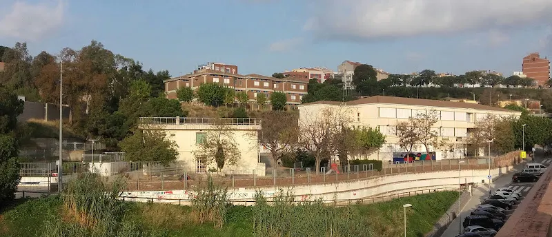 Escuela Rocafonda - Colegio público en Mataró - foto 2