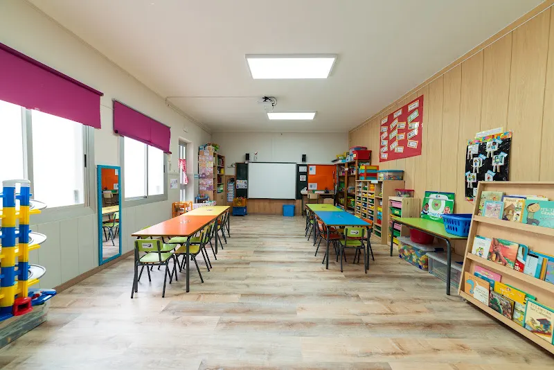 Fuster - Escuela primaria y secundaria en Santa Coloma de Gramenet - foto 2