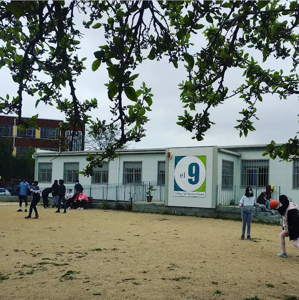 Instituto 9 de Santa Coloma de Gramenet - Centro de educación secundaria en Santa Coloma de Gramenet - foto 3