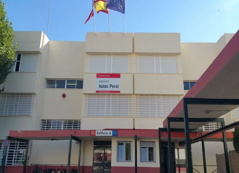 IES Isaac Peral - Instituto de secundaria en Torrejón de Ardoz - foto 2