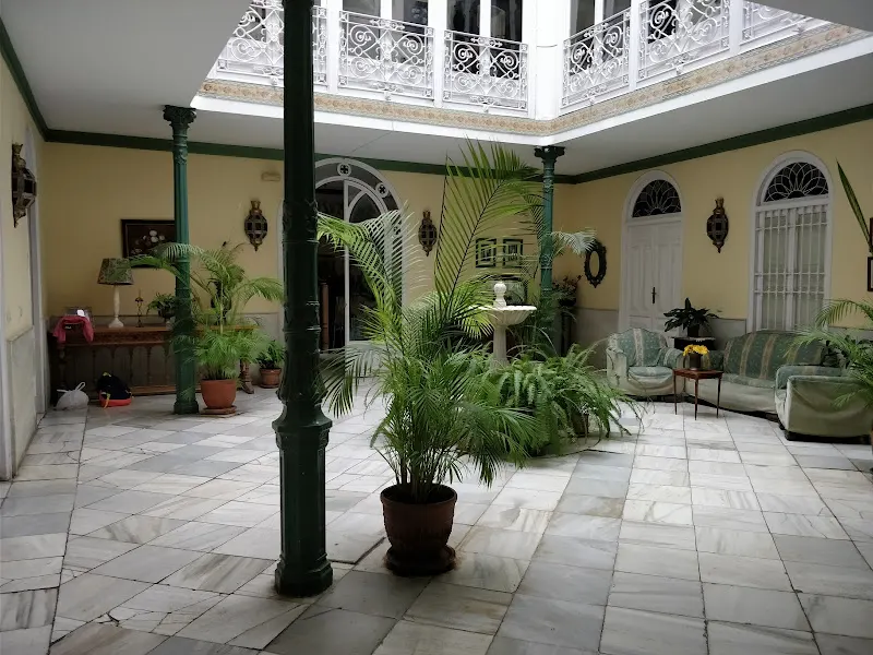 Centro privado, adherido al plan de ayuda de la Junta de Andalucía de Educación Infantil "Mi casita con jardín" - Jaén