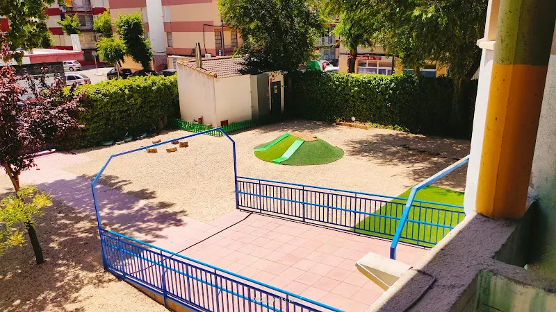 Escuela de Educación Infantil Momo - Centro de educación preescolar en Parla - foto 2