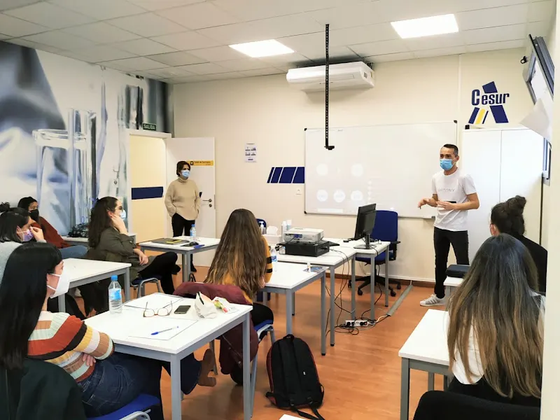 CESUR Cáceres Formación Profesional - Centro de formación profesional en Cáceres - foto 3
