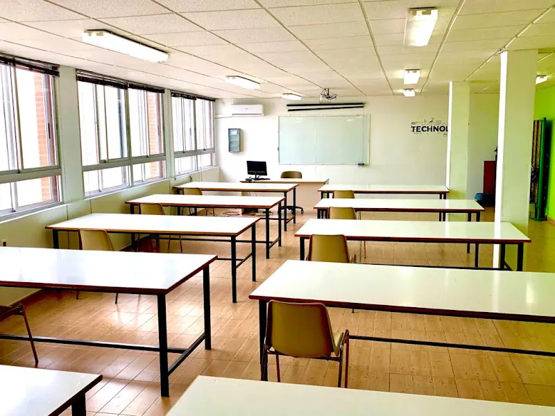 Educatec Cáceres | Formación Profesional Oficial - Centro de formación profesional en Cáceres - foto 2
