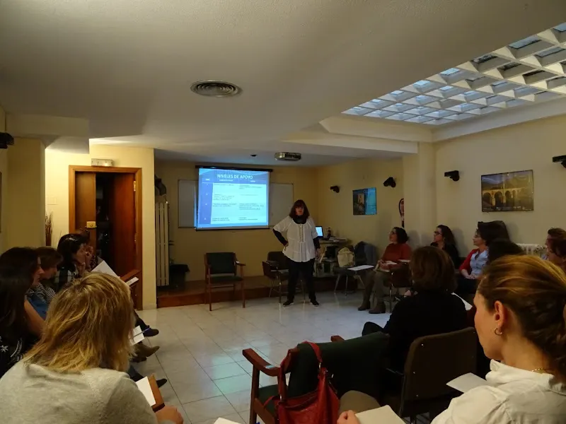 Colegio Oficial de Trabajo Social de Cáceres - Colegio privado en Cáceres - foto 2