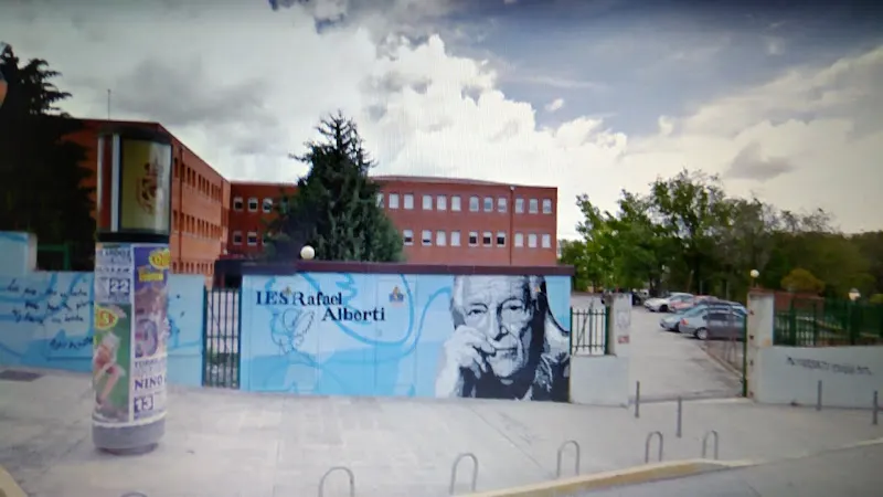 IES Rafael Alberti - Instituto de secundaria en Coslada - foto 2