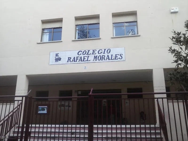 Colegio Concertado Rafael Morales