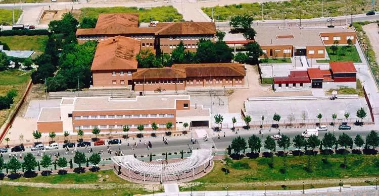 I.E.S. Puerta de Cuartos - Instituto de secundaria en Talavera de la Reina - foto 2