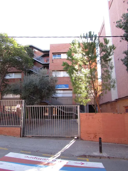 CEIP Els Pins - Escuela primaria en Cornellà de Llobregat - foto 2