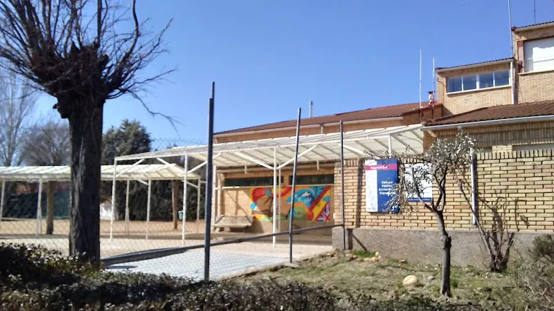 Colegio Público Cristo de la Esperanza - Colegio público en Marchamalo - foto 2