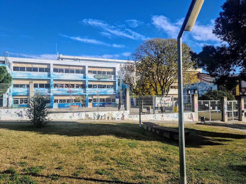Escola Barrufet - Institución educativa en Sant Boi de Llobregat - foto 2
