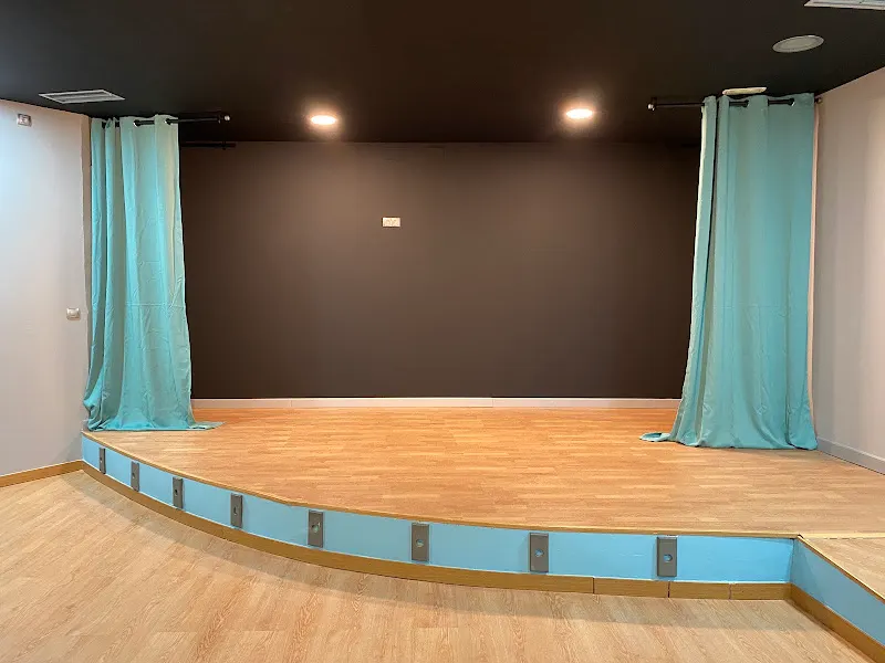 HAMLET, Escuela de Teatro