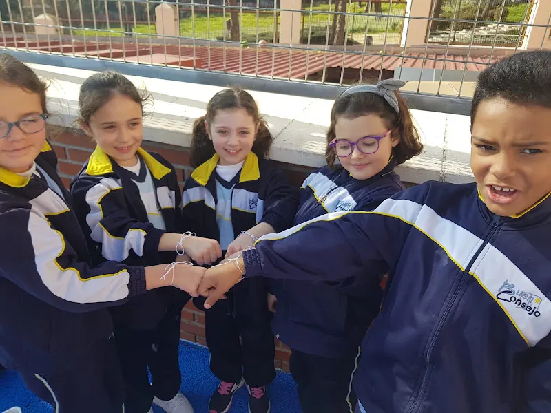 Colegio Hogar del Buen Consejo - Colegio concertado en Pozuelo de Alarcón - foto 2
