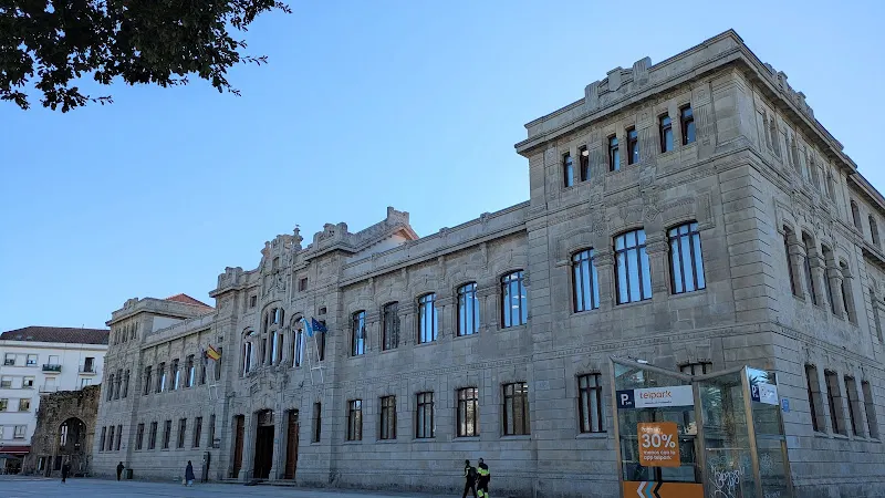 IES Valle-Inclán - Instituto de secundaria en Pontevedra - foto 2