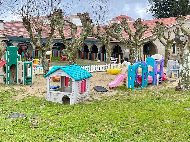 Gardaría Infantil O Toxo - Colegio público en Pontevedra - foto 2