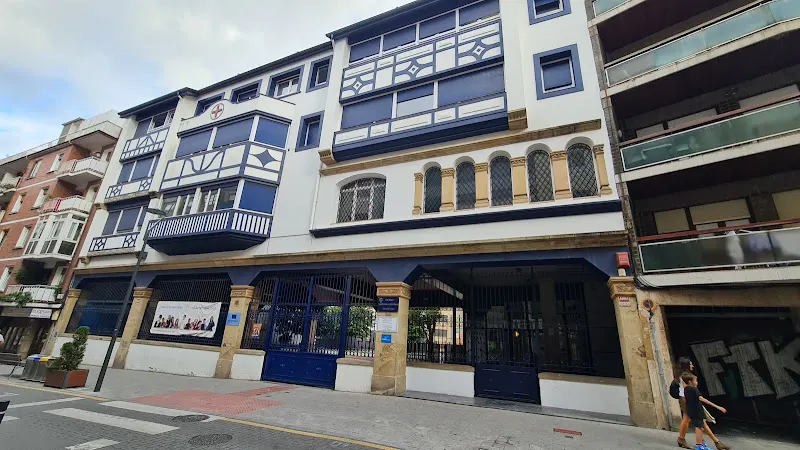 Santísima Trinidad - Colegio religioso en Getxo - foto 2