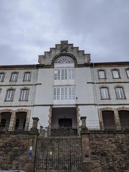 Colegio Arenales Compañía - Colegio religioso en Ferrol - foto 2