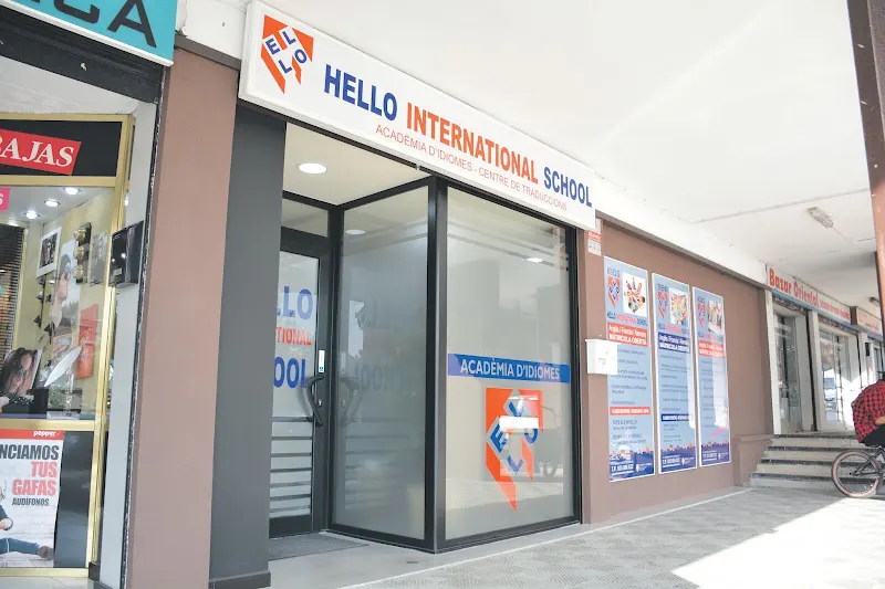 Hello International School - Academia de idiomas en Rubí - foto 2