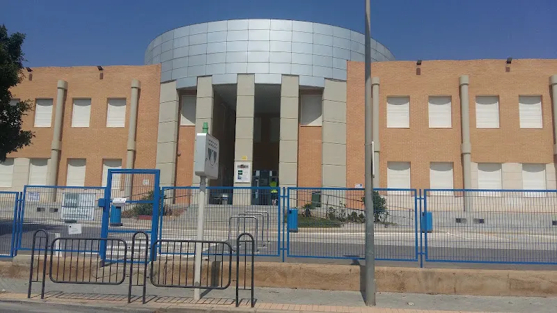 Escuela Oficial de Idiomas EOI de Benidorm - Academia de idiomas en Benidorm - foto 2