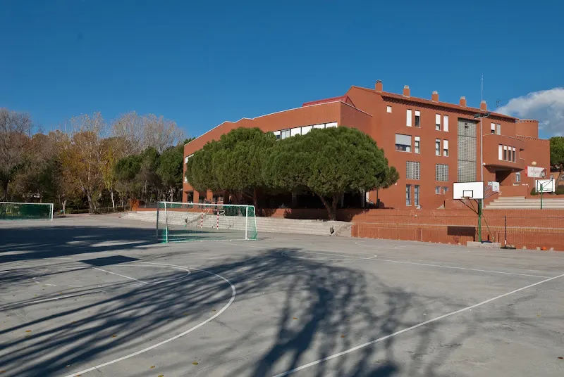 Colegio María Auxiliadora Majadahonda (Salesianas)