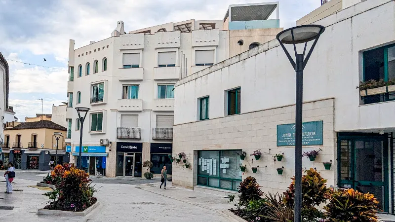 "Los Reales" - Institución educativa en Estepona - foto 3