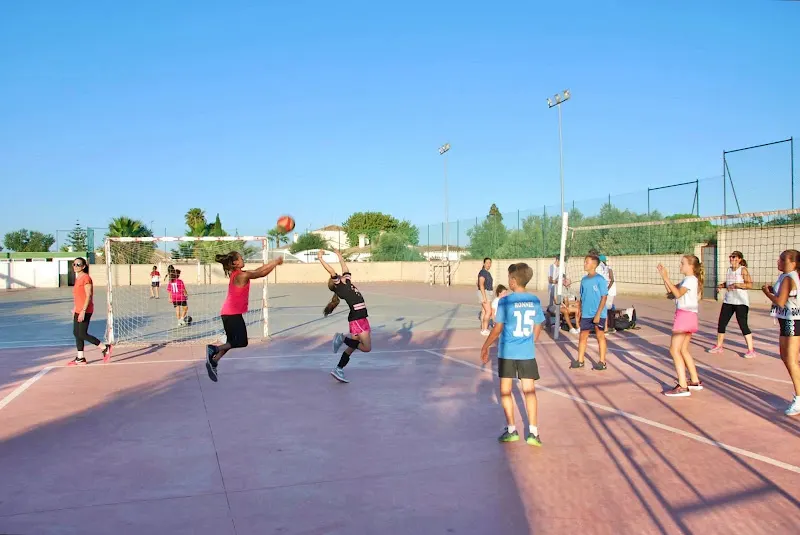 Colegio Los Rosales - Escuela primaria y secundaria en Málaga - foto 2