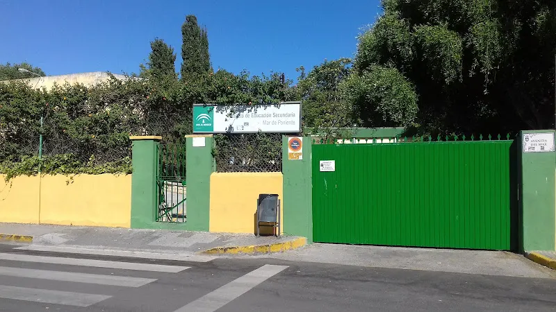 IES Mar de Poniente - Instituto de secundaria en Linea de la Concepcion (La) - foto 2