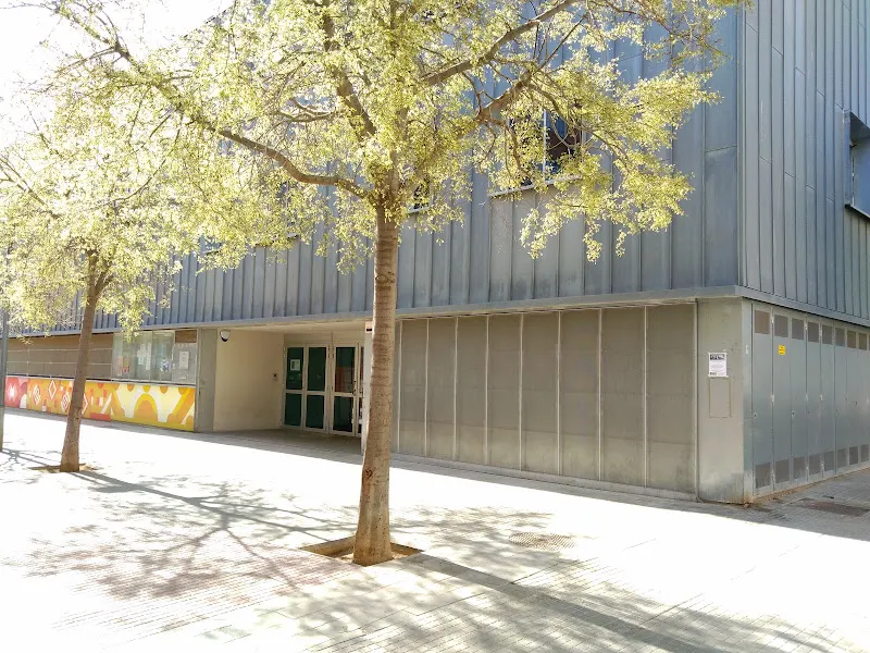 AMPA Escuela Enxaneta Viladecans - Centro educativo en Viladecans - foto 2