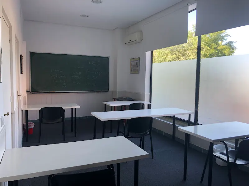 Academia Neper - Centro educativo en Valdemoro - foto 2