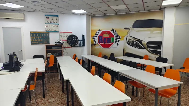 Autoescuela Real | Valdemoro Centro - Valdemoro