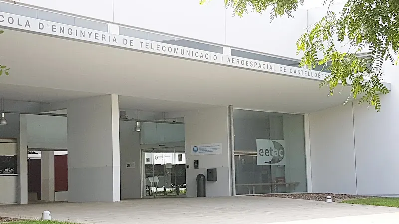 UPC Escuela de Ingeniería de Telecomunicación y Aeroespacial de Castelldefels - Escuela universitaria en Castelldefels - foto 2