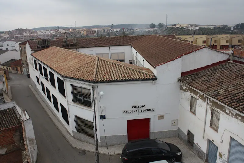 Colegio Cardenal Spínola - Fundación Spínola - Colegio concertado en Linares - foto 2