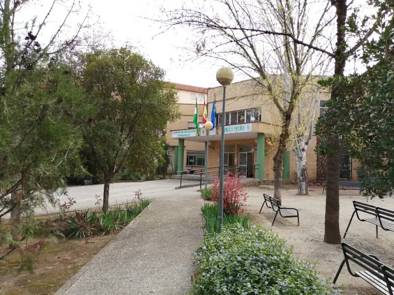 Centro Público de Educación Permanente Paulo Freire - Linares