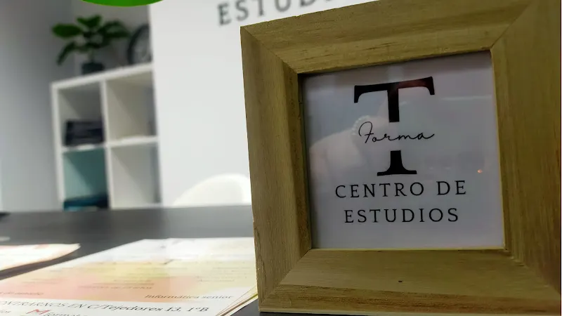 Alzago Escuela Profesional de Nuevas Tecnologías - Escuela técnica en Motril - foto 2