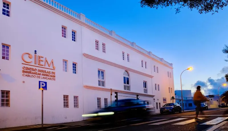 Centro Insular De Enseñanzas Musicales - Conservatorio de música en Arrecife - foto 2