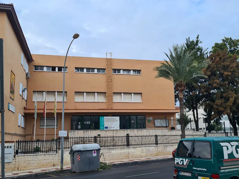 IES Poetas Andaluces - Instituto de secundaria en Torremolinos - foto 2