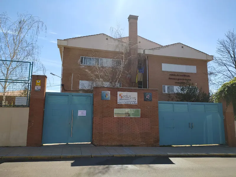 IES Francisco Giner de los Ríos - Instituto de secundaria en Segovia - foto 2