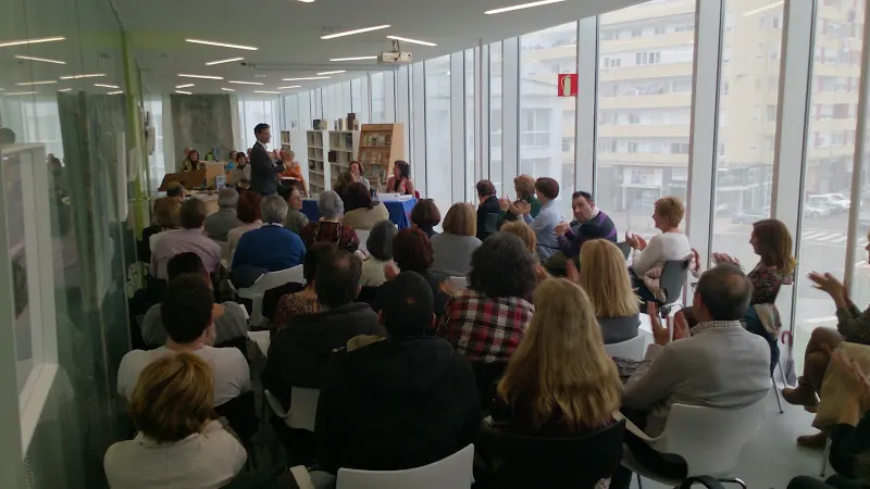 Centro Público de Educación de Personas Adultas Caligrama