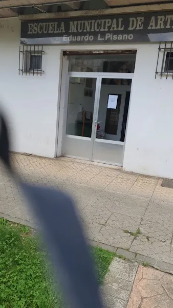 Escuela Municipal de Artes Eduardo López Pisano - Escuela de arte en Torrelavega - foto 2