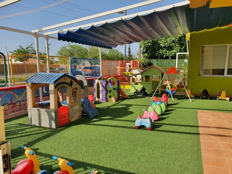 Centro Infantil Los Olivos - Centro de educación preescolar en Alicante - foto 2