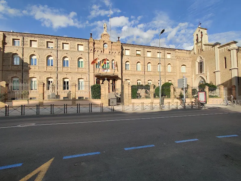 Colegio Salesianos Huesca (San Bernardo) - Escuela secundaria en Huesca - foto 2