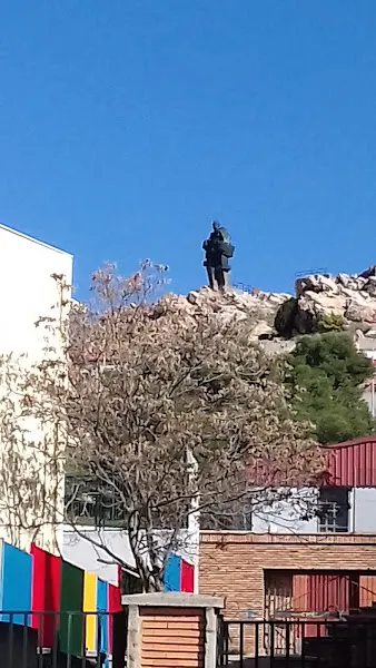 Colegio Público Giner de los Ríos - Colegio público en Puertollano - foto 2