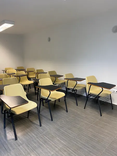 Academia crecer - Puertollano