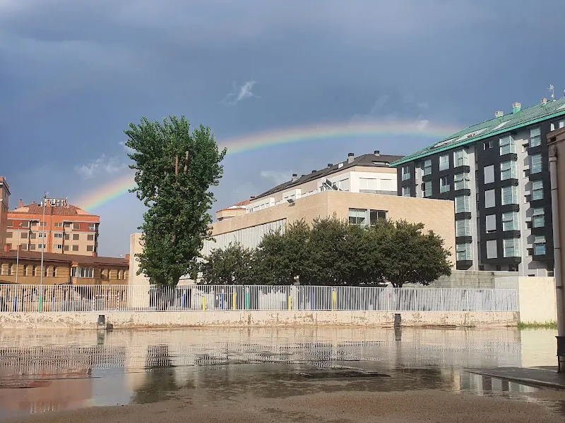 Institut d' educació secundària Francesc Tàrrega - Instituto de secundaria en Vila-real - foto 2