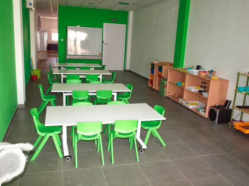CEI NOVA ESCOLETA MONTESSORI - Alzira